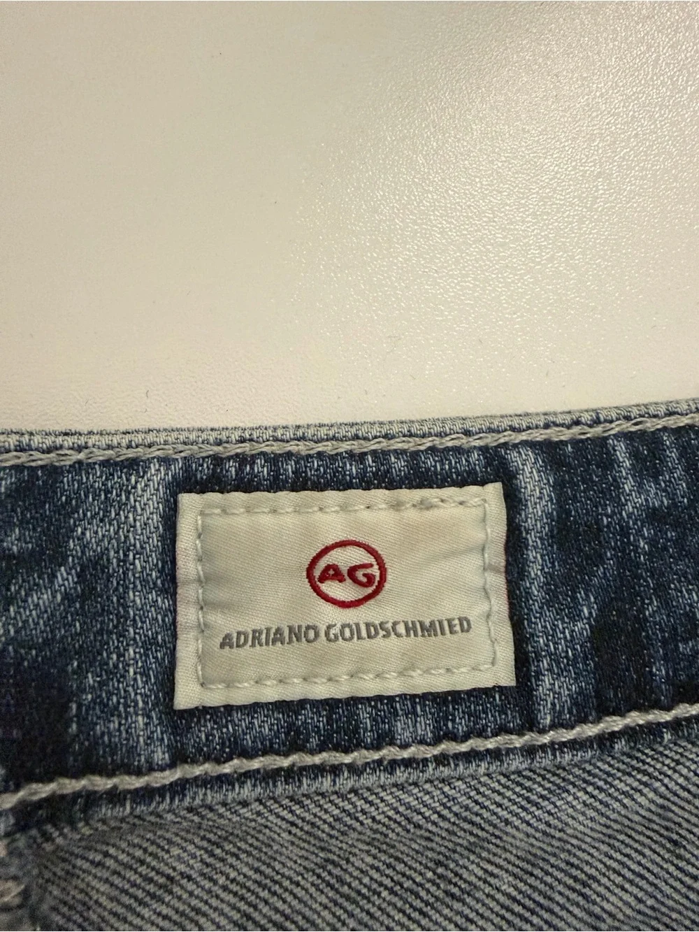 AG the Bonnie relaxed shorts size 29 distressed faded denim